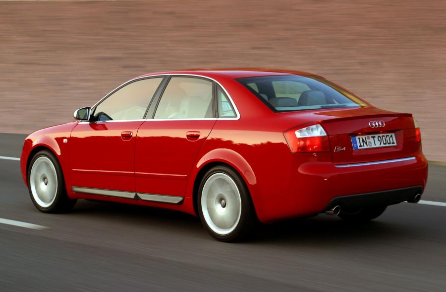  Audi S4 Sedan (B6, 8E) 2003 года  (фото 3 из 18)